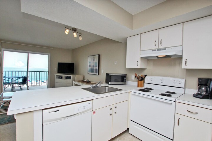 Seacrest 402 Condo in Gulf Shores, AL