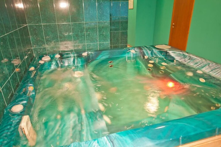 Pool 27 of 31