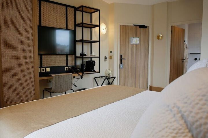 Room 54 of 135