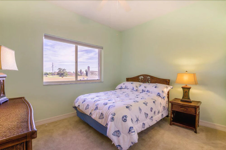 Room 4 of 23