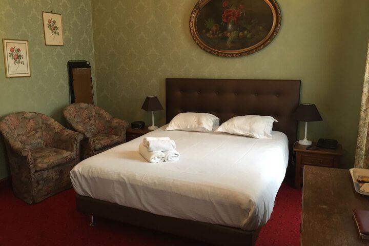 Room 7 of 47