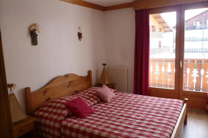 Room 3 of 20