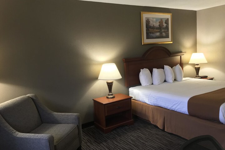 Room 7 of 27