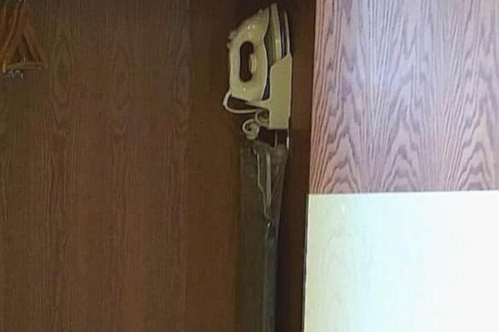 Iron/ironing board