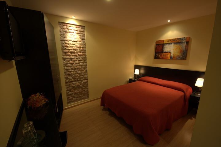 Room 13 of 110
