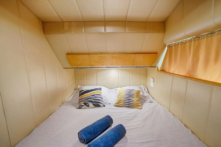 Room 2 of 23