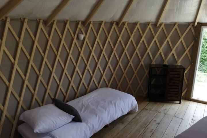 Room 6 of 32