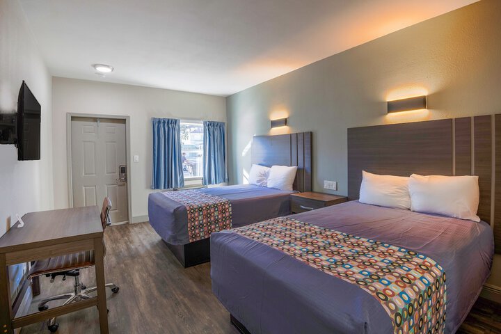 Double Bed (3 of 40)