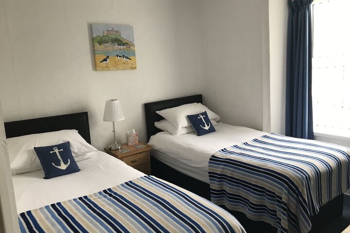 Room 9 of 22