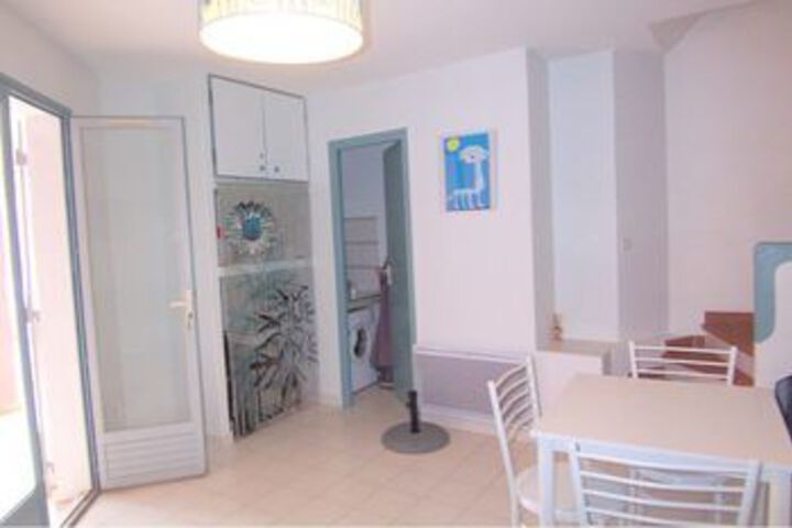 Room 12 of 22