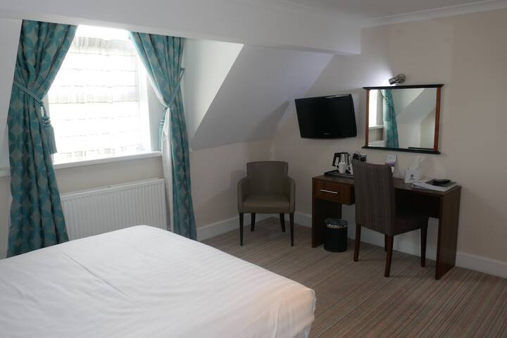 Room 15 of 112