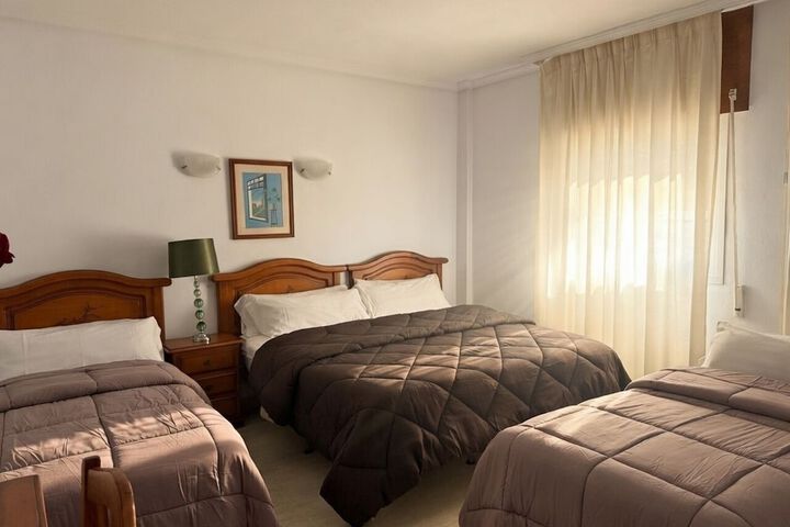 Room 2 of 7