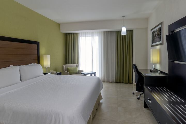 Room 27 of 107