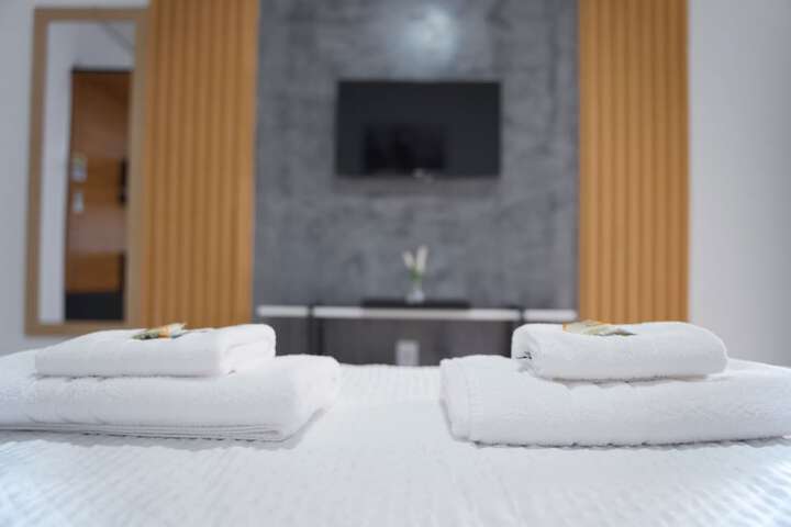 Room 10 of 91