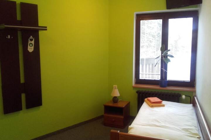 Room 19 of 59