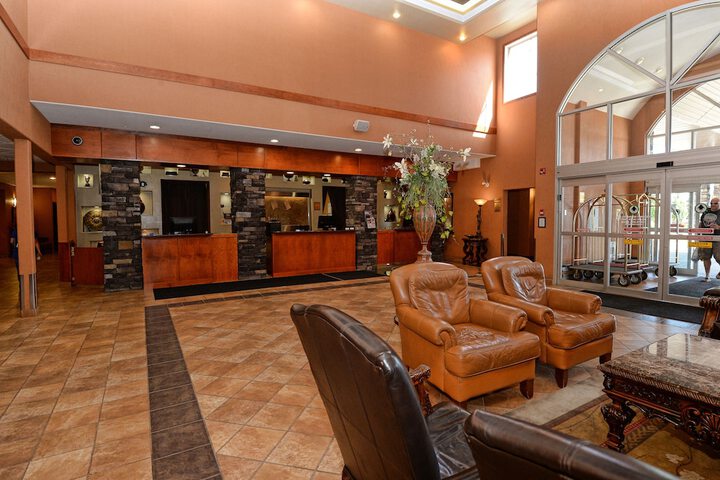 Hotel Lobby