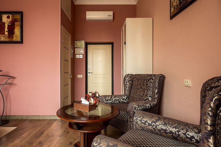 Room 36 of 73