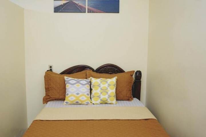 Room 11 of 30