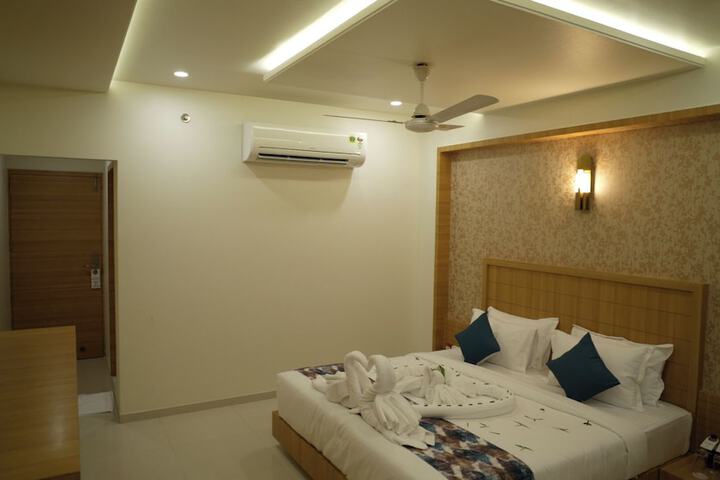 Room 26 of 87
