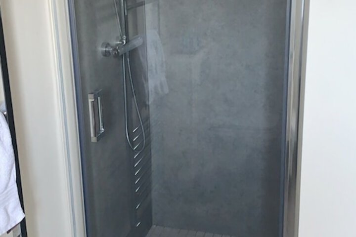 Room 15 of 21