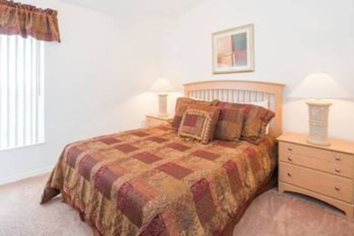 Room 5 of 15