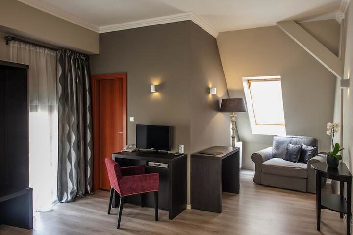 Room 17 of 55