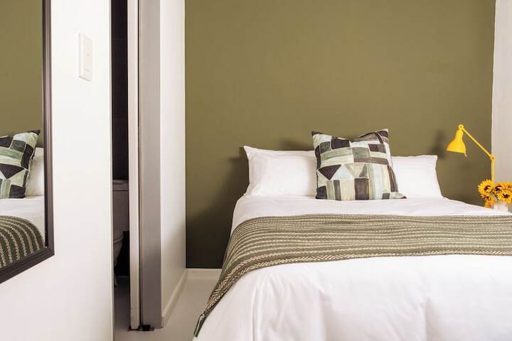 Room 15 of 35