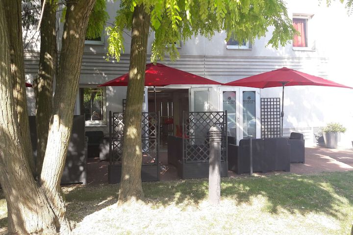 hotel