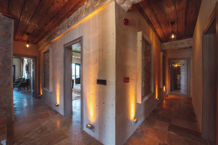 Hotel Interior 165 of 189