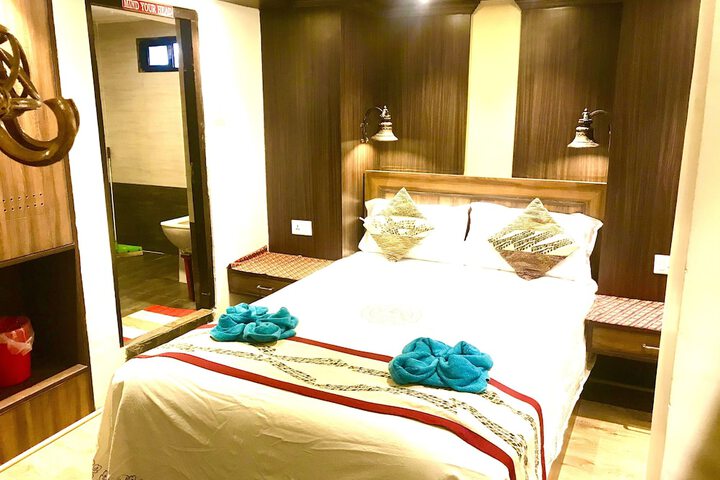 Room 15 of 138