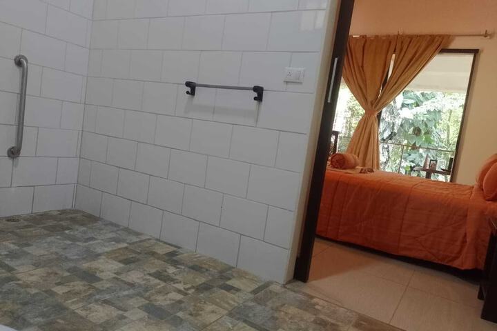 Room 124 of 159