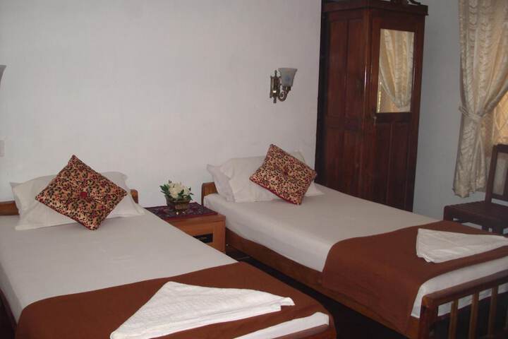 Room 16 of 51