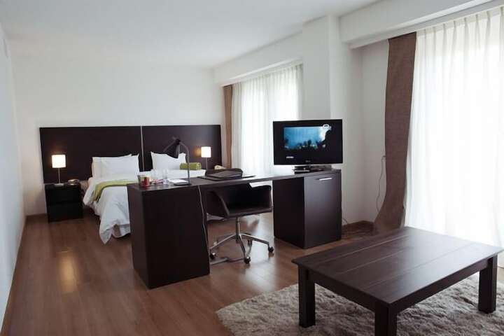 Room 7 of 52