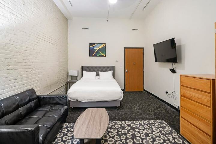 Room 29 of 46