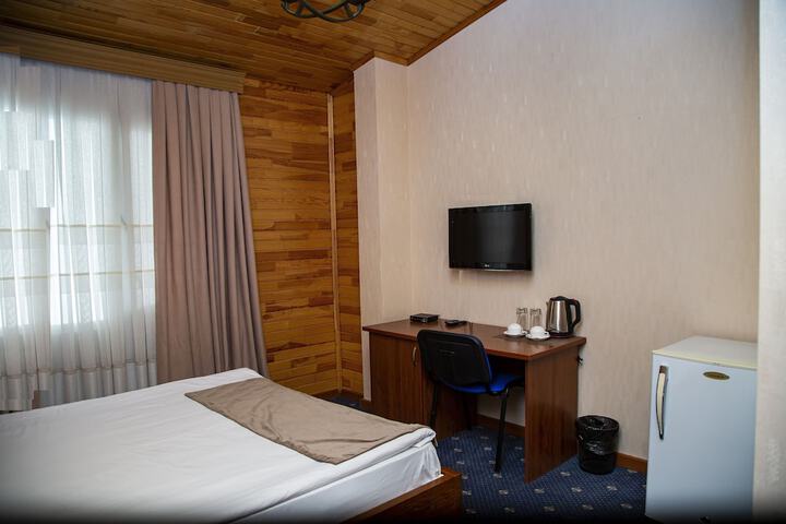 Room 26 of 34