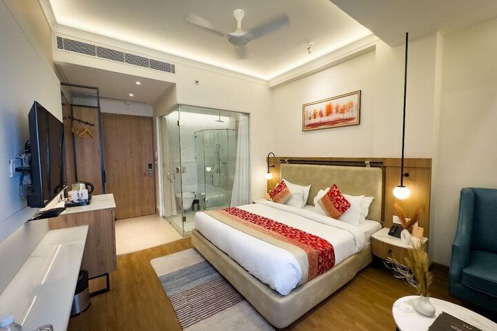 Room 54 of 100