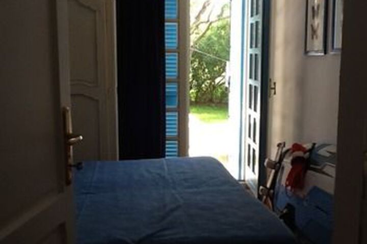 Room 9 of 26