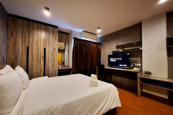 Room 30 of 57