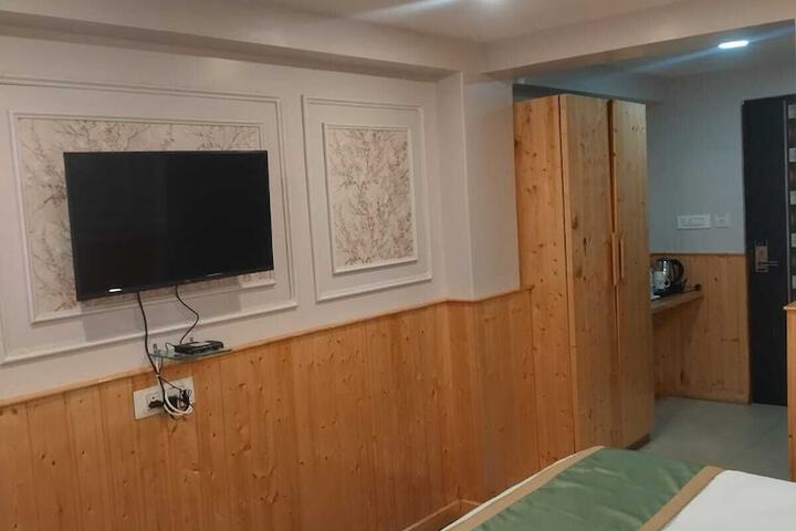 Room 7 of 50