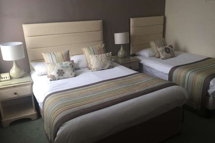 Room 7 of 61