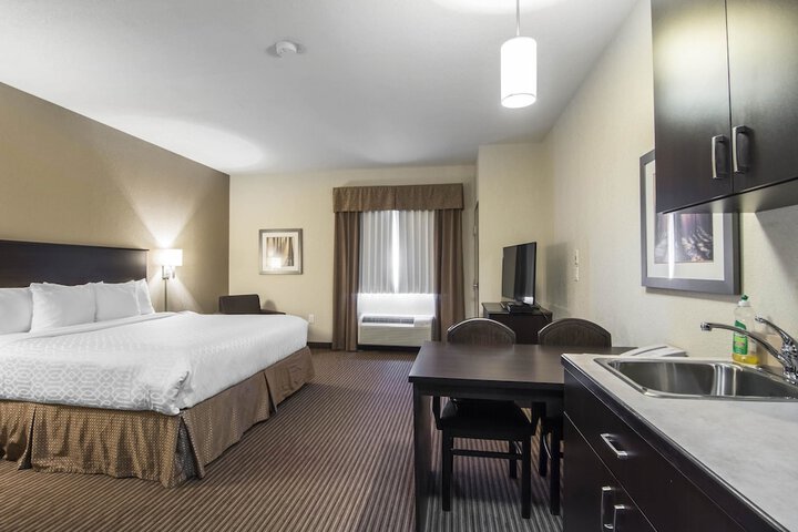 Room 16 of 33