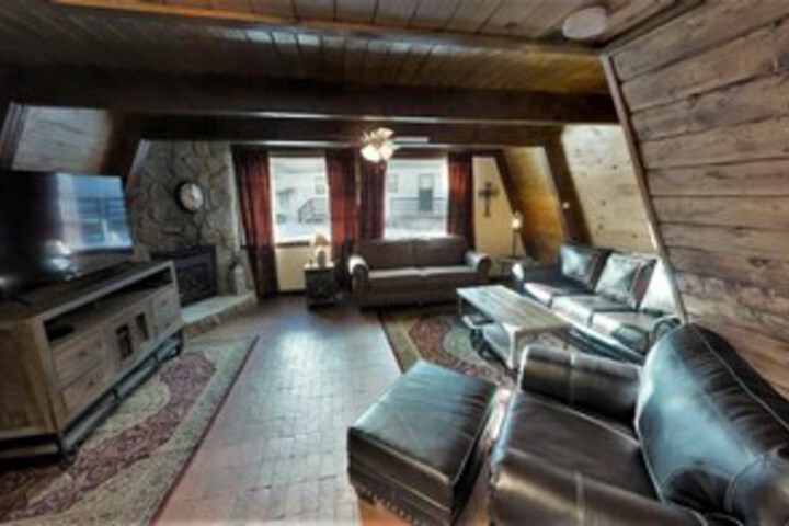 Room 5 of 11