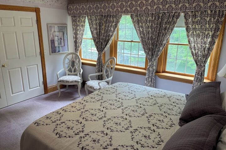 Room 6 of 48