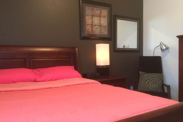 Room 2 of 47