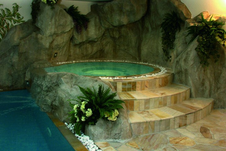 Hotel with Pool