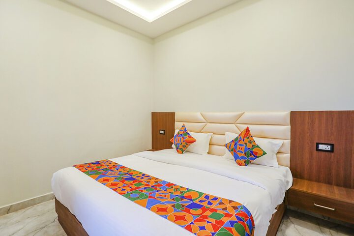 Room 14 of 23