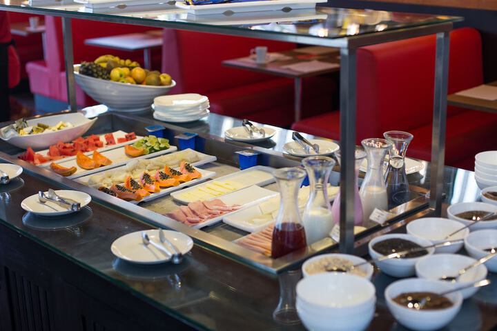 Breakfast/Coffee Service 27 of 50
