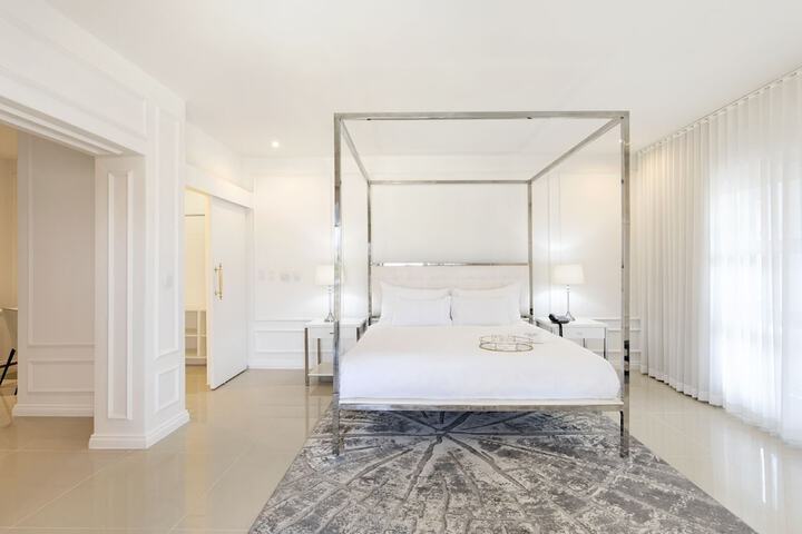 Room 3 of 29
