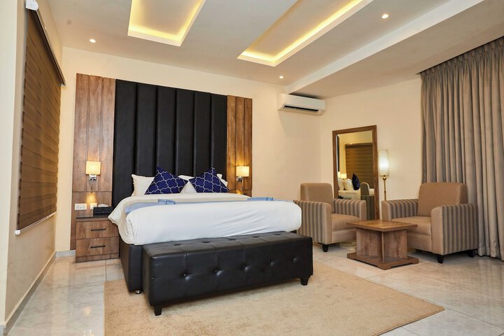 Room 18 of 41