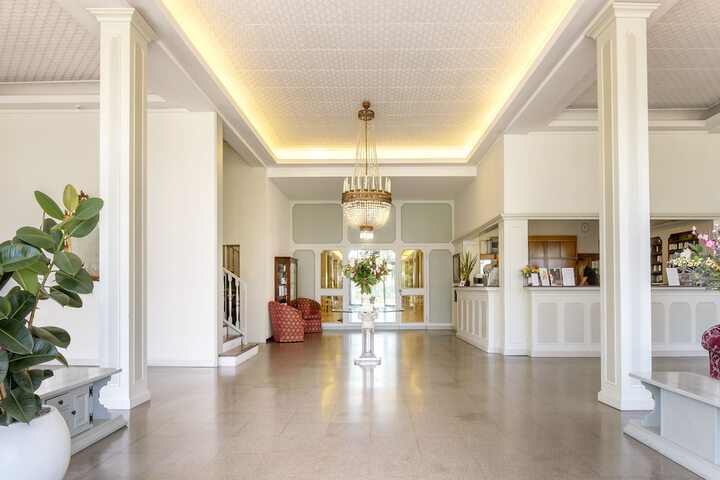 Lobby Entry